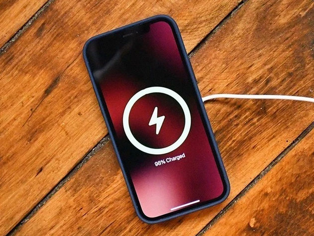 馆陶苹果手机维修分享iPhone 12可以随便充电吗 